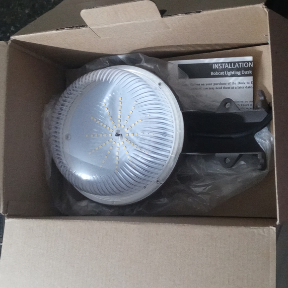 Bobcat Lighting LED Area Light - Picture 2 of 6